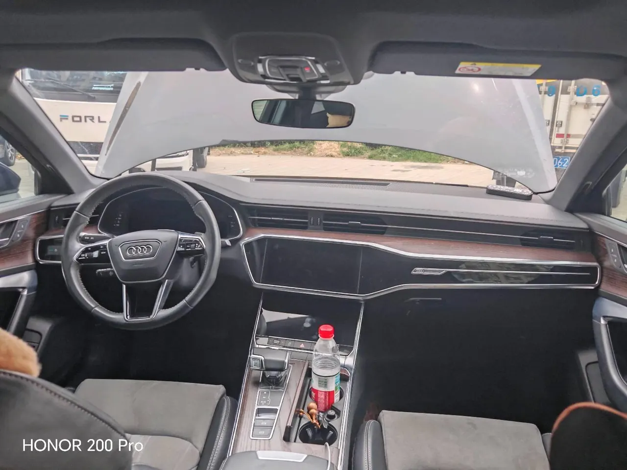 Audi 2021 A6L 2.0TFSI 40TFSI Deluxe Dynamic Automatic 3