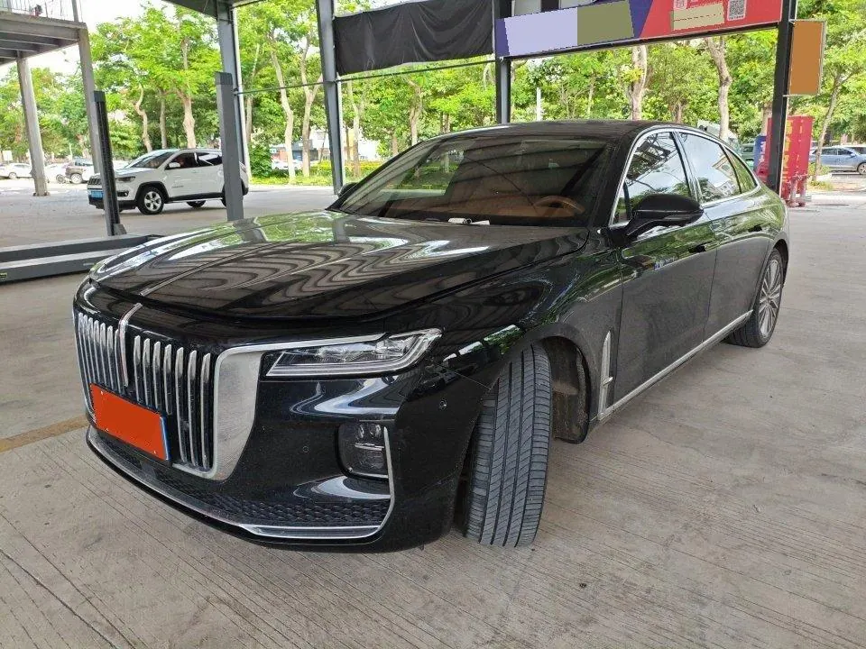Открыть галерею: HongQi 2020 H9 48V 2.0T Zhilian Qi Chang Edition Automatic Gear