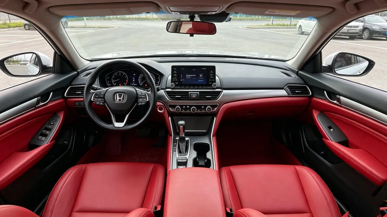 Honda 2022 10th Generation Accord 1.5T Stepless 260TURBO Magic Night Premium Edition Automatic Gear 2