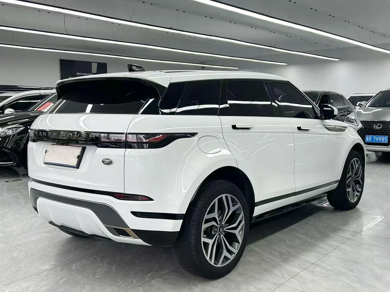 Land Rover 2020 Range Rover Aurora 48V 2.0T 249PS R-DYNAMIC SE Sports Technology Edition Automatic Gear 4