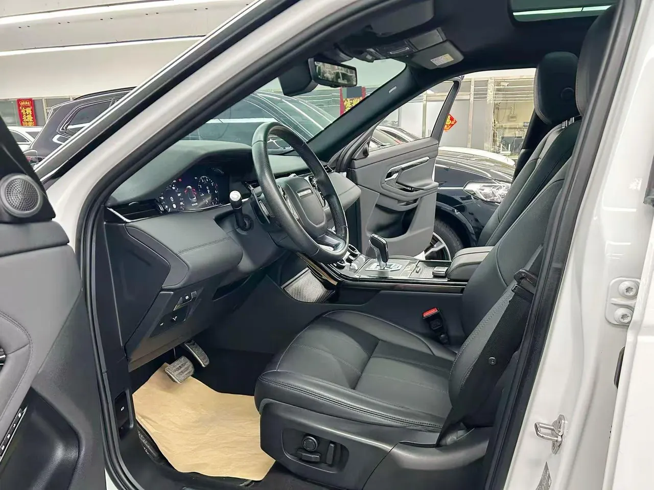 Land Rover 2020 Range Rover Aurora 48V 2.0T 249PS R-DYNAMIC SE Sports Technology Edition Automatic Gear 6