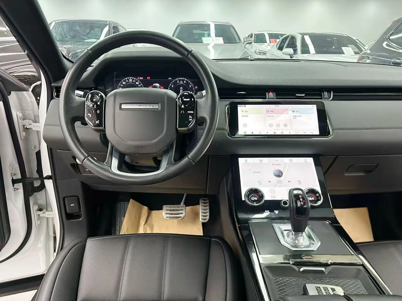 Land Rover 2020 Range Rover Aurora 48V 2.0T 249PS R-DYNAMIC SE Sports Technology Edition Automatic Gear 7