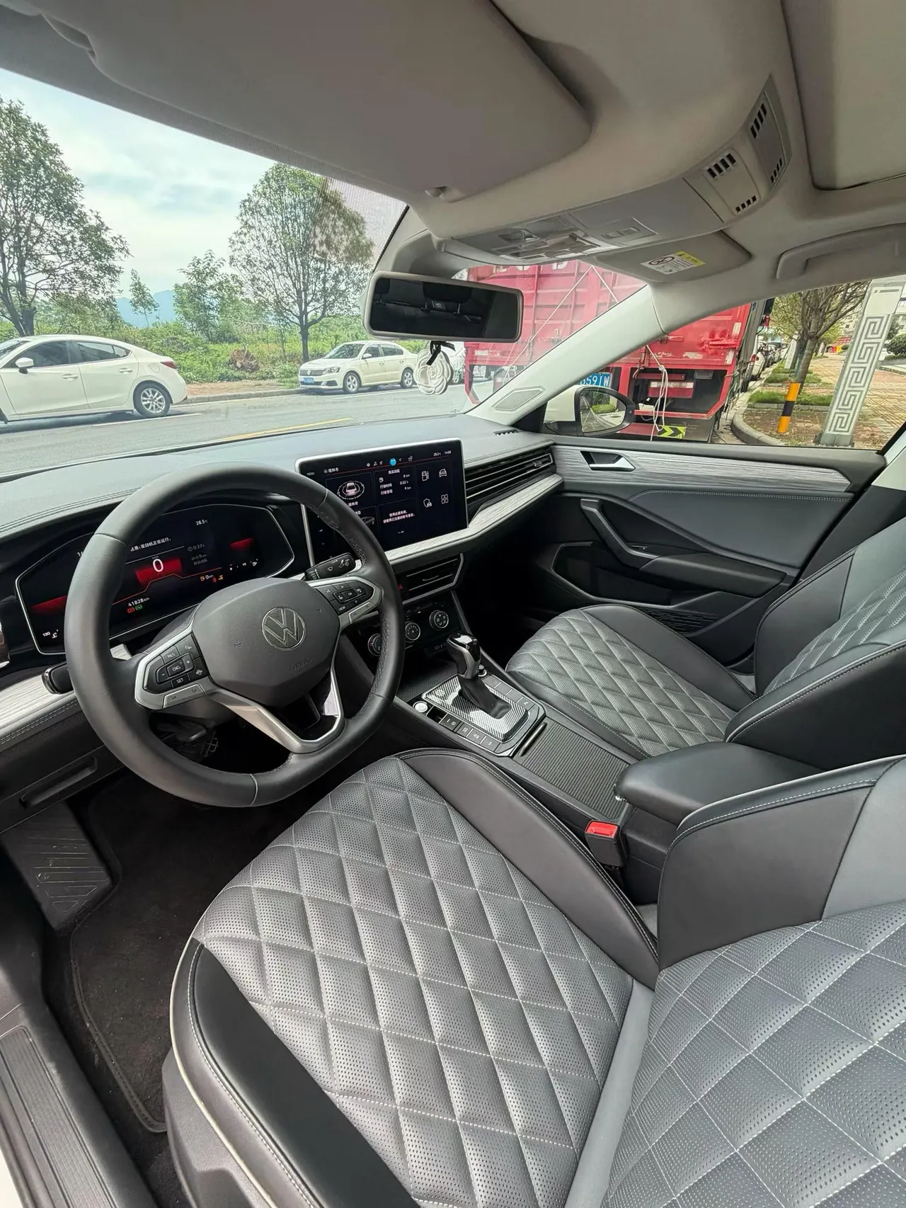 Volkswagen 2023 Sagitar 1.5TSI 300TSI Exceed Edition Automatic 3