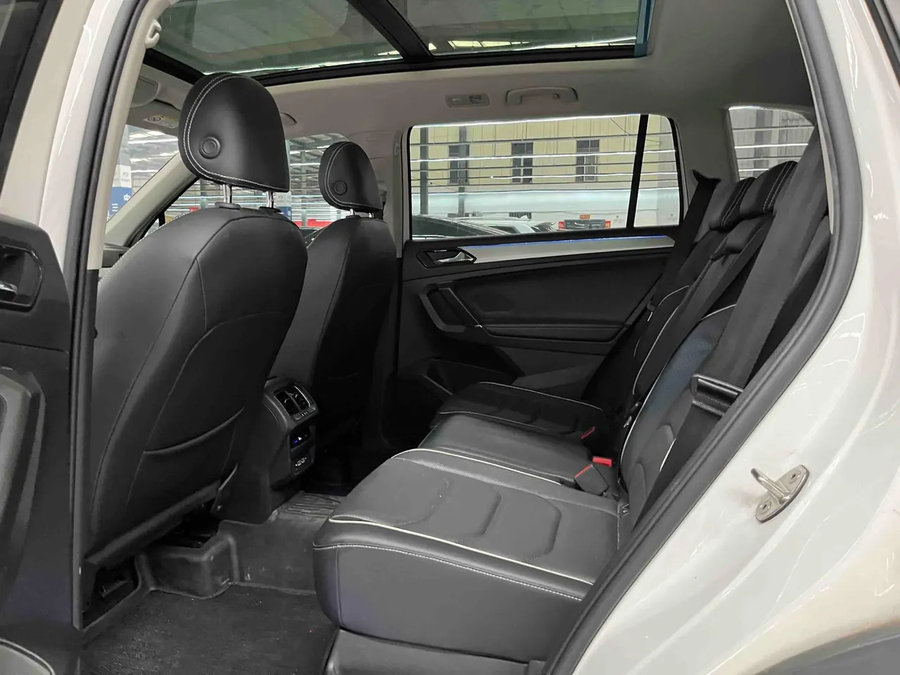 Volkswagen Tiguan L New Energy 2020 Tiguan L PHEV 1.4T 430 Flagship Automatic Gear 5