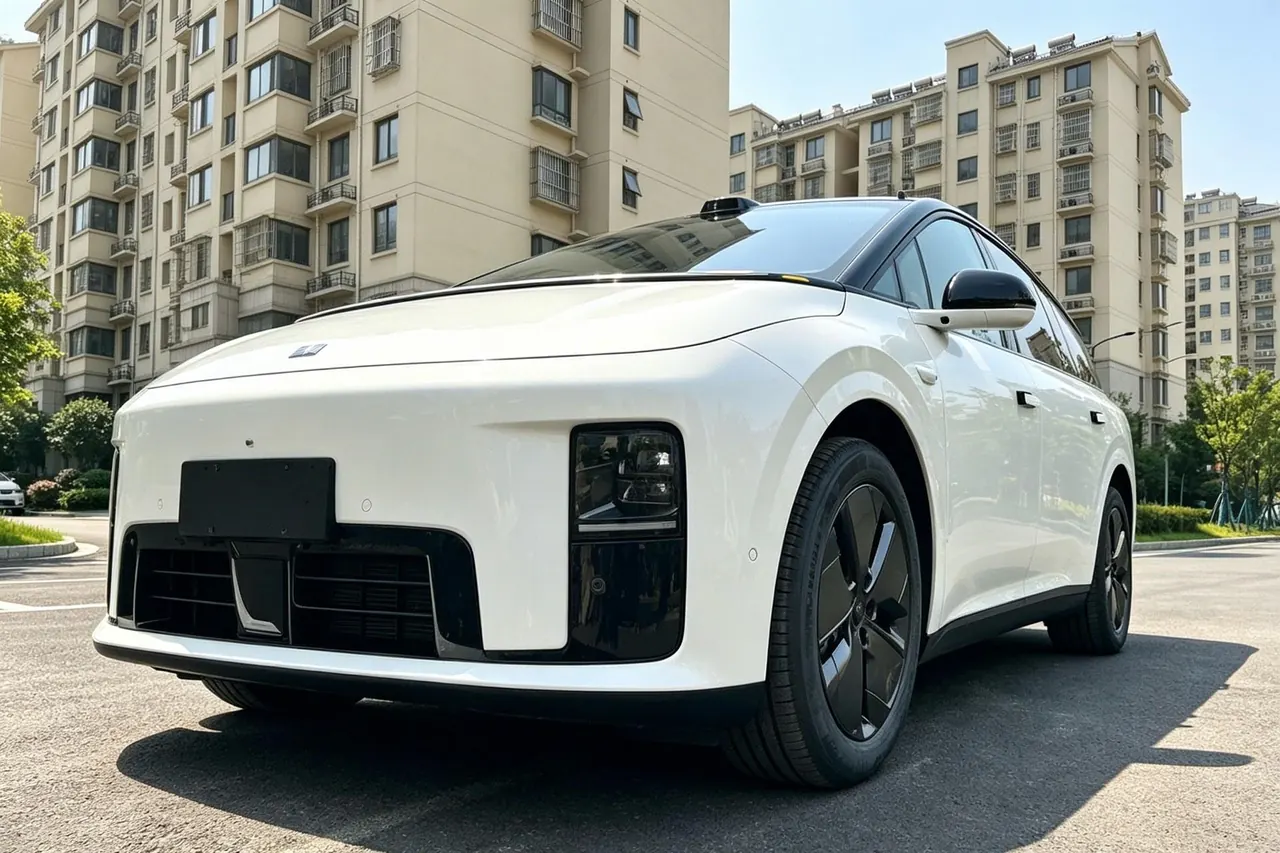 Li 2025 i8 Standard Edition Automatic Gear 5