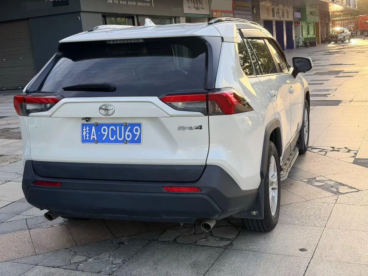 Toyota 2021 RAV4 Rongbo 2.0 Stepless Two-Drive Fashion Edition Automatic Gear 3