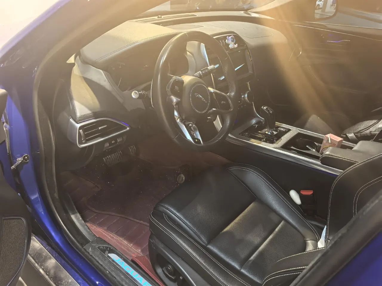 Jaguar 2021 XEL 2.0T 200PS R-DYNAMIC Youth Sports Edition Automatic Gear 3