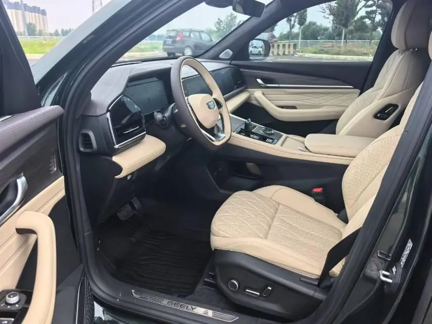 Geely 2025 XingyueL (Monjaro) 2.0TD Oriental Yao Star-Gazing Edition Automatic Transmission 3