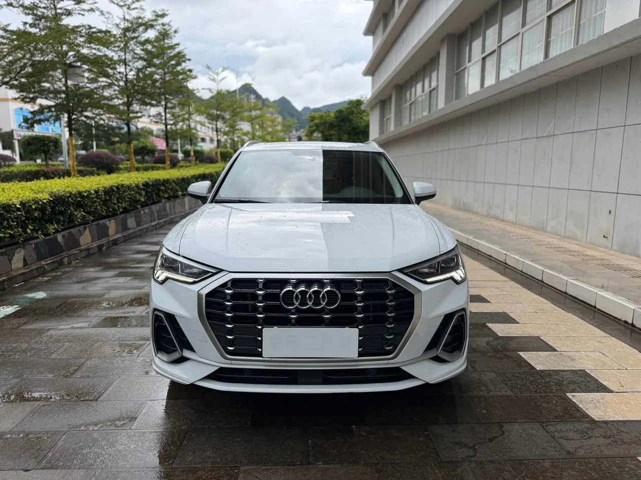 Audi 2020 Q3 2.0TFSI 40TFSI Fashion Dynamic Automatic 2