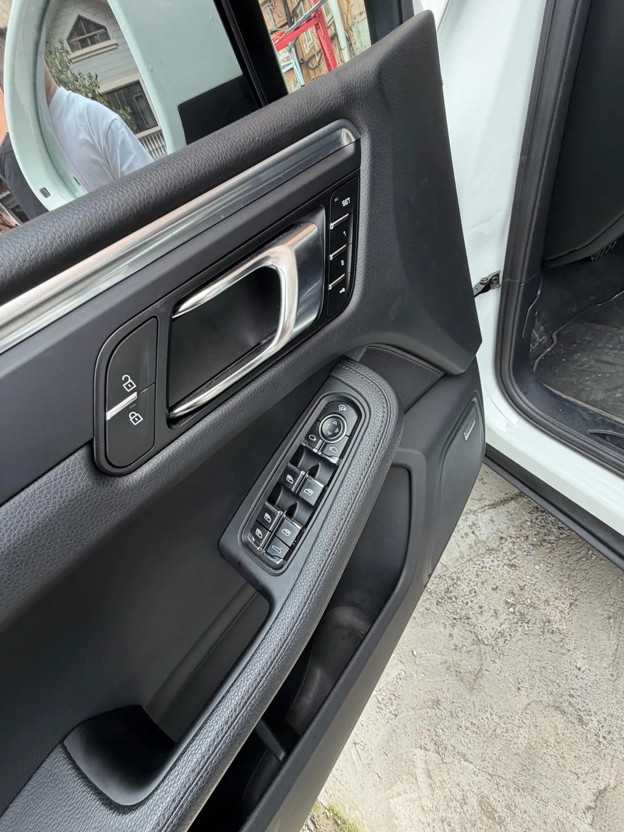 Porsche Macan (Imported) 2020 Macan 2.0T Automatic Gear 4
