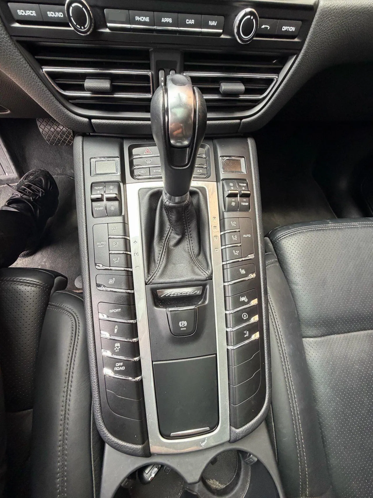 Porsche Macan (Imported) 2020 Macan 2.0T Automatic Gear 5