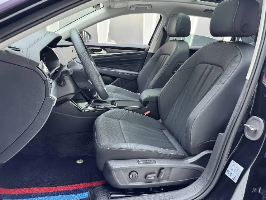 Volkswagen 2025 Passat 2.0TSI 380TSI Subut Longteng Edition Automatic Gear 5