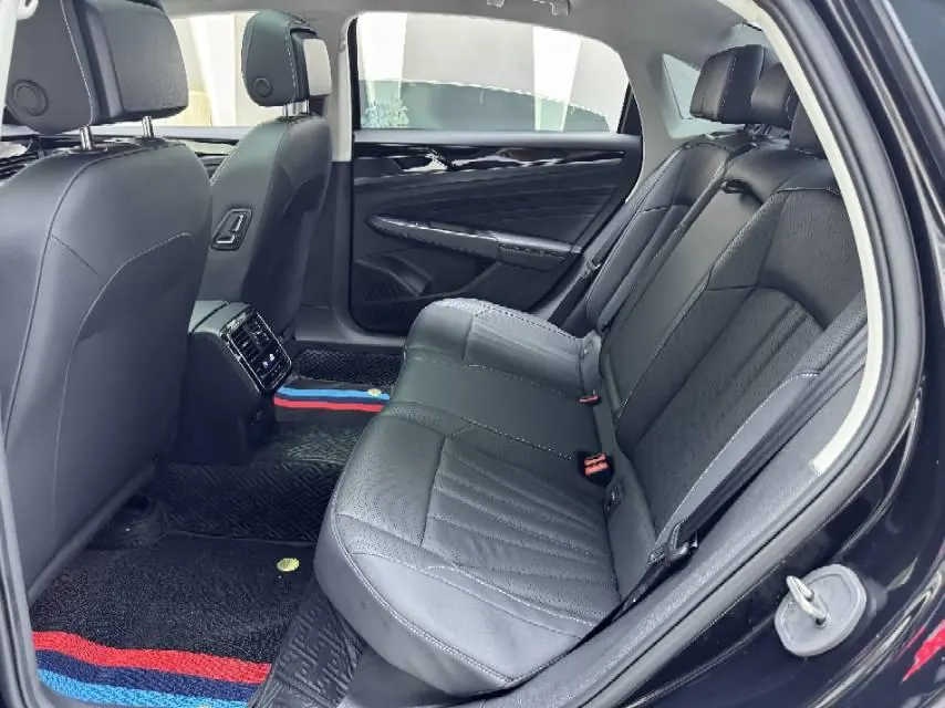 Volkswagen 2025 Passat 2.0TSI 380TSI Subut Longteng Edition Automatic Gear 6