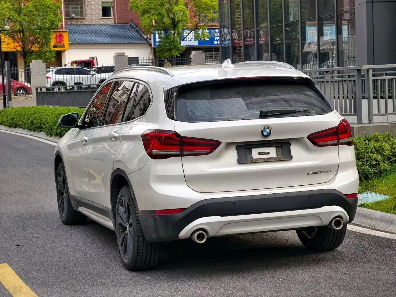 BMW 2021 X1 sDrive20Li 1.5T fashion automatic gear 2