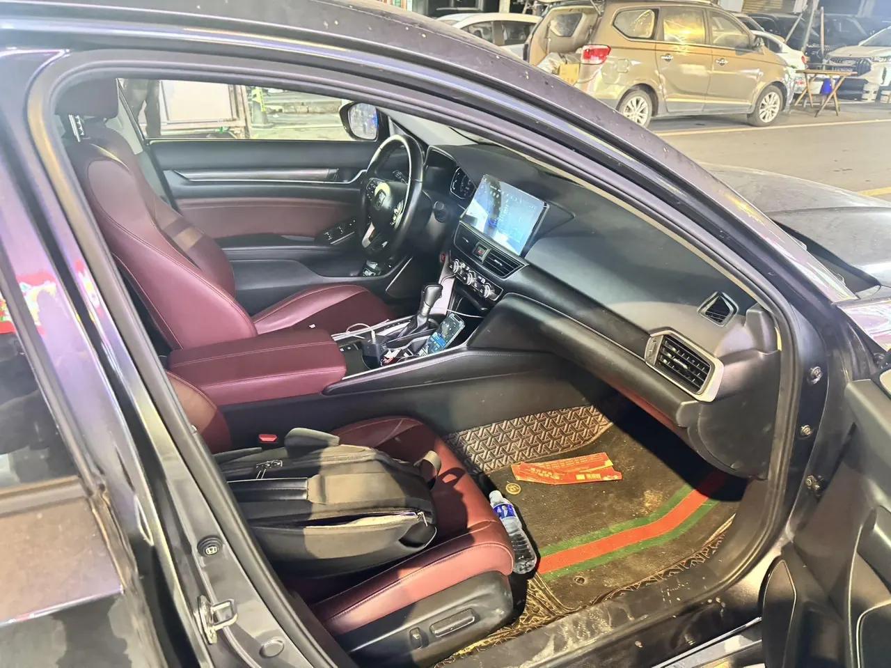 Honda 2022 10th Generation Accord 1.5T Stepless 260TURBO Magic Night Premium Edition Automatic Gear 9