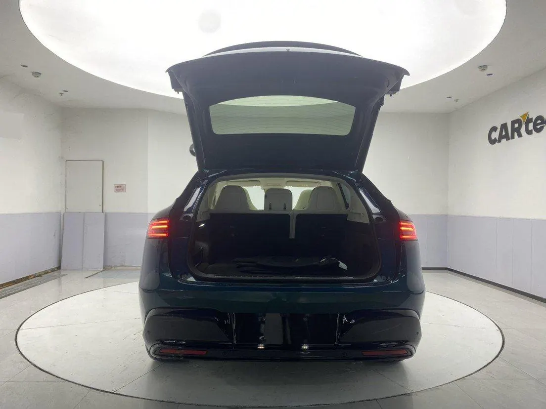 Intellectual 2025 R 7 251km Max Automatic Gear 5