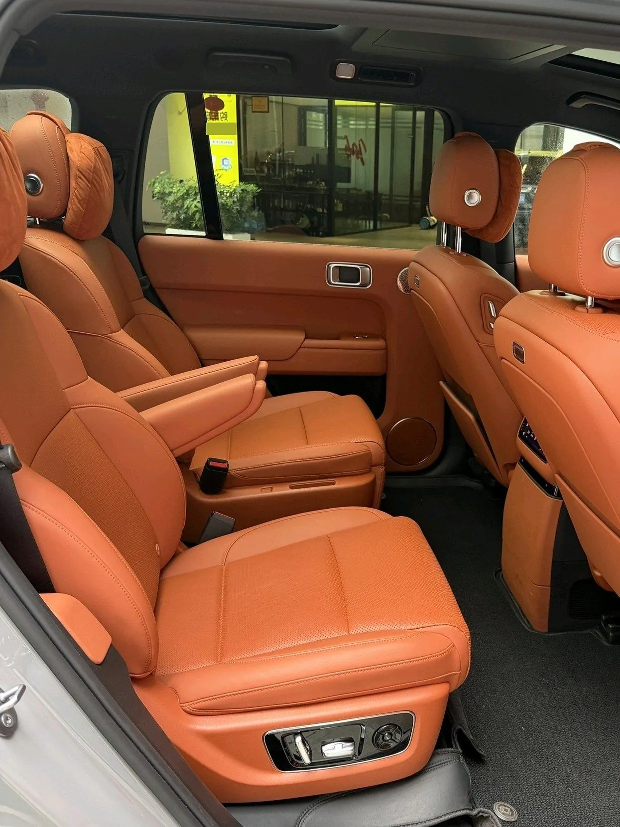 Li 2025 L9 Ultra Smart Refresh Edition Automatic Transmission - View 1