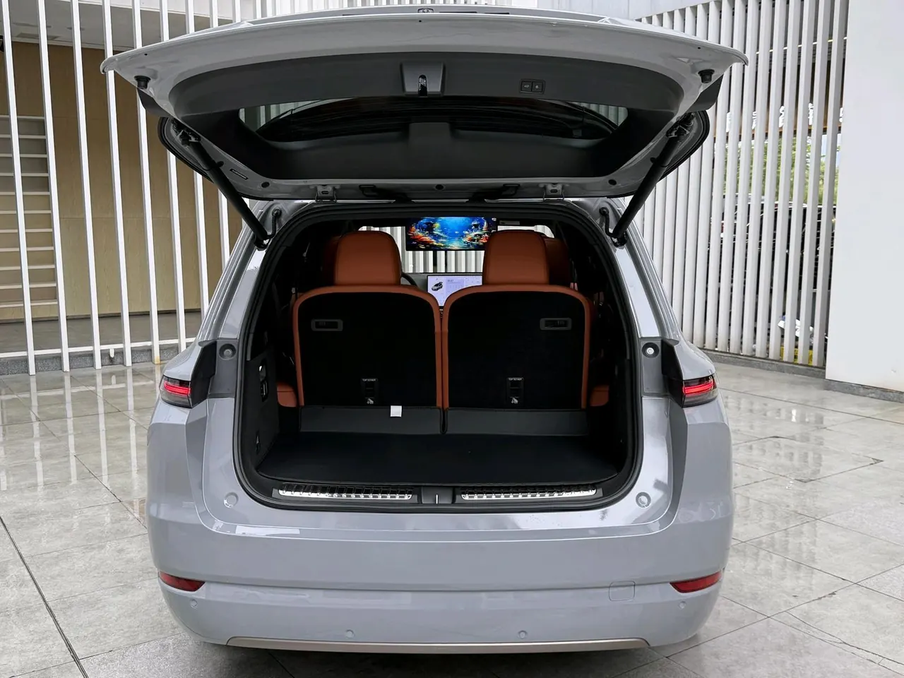Li 2025 L9 Ultra Smart Refresh Edition Automatic Transmission 4