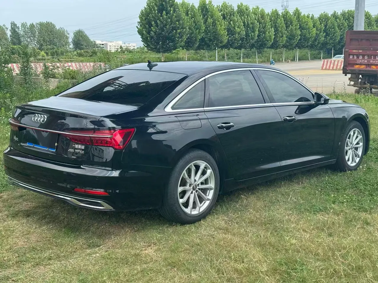 Audi 2021 A6L 2.0TFSI 40TFSI Deluxe Dynamic Automatic 3