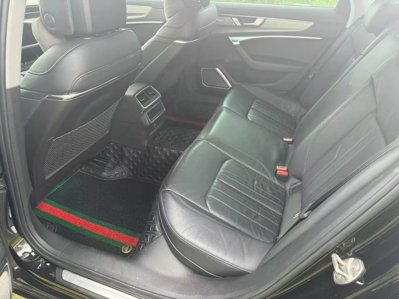 Audi 2021 A6L 2.0TFSI 40TFSI Deluxe Dynamic Automatic 8