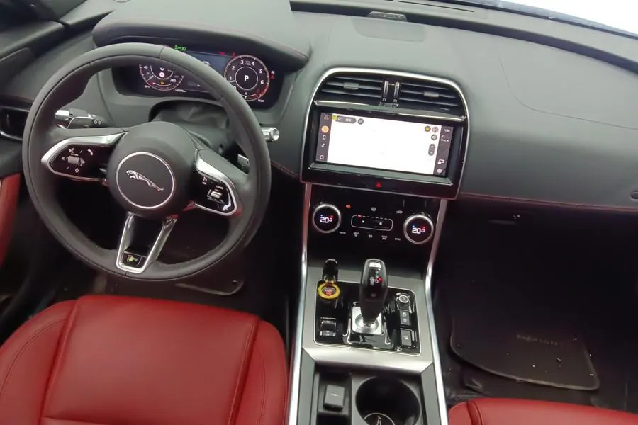 Jaguar 2021 XEL 2.0T 250PS R-DYNAMIC S Enterprising Sports Edition Automatic Gear 3