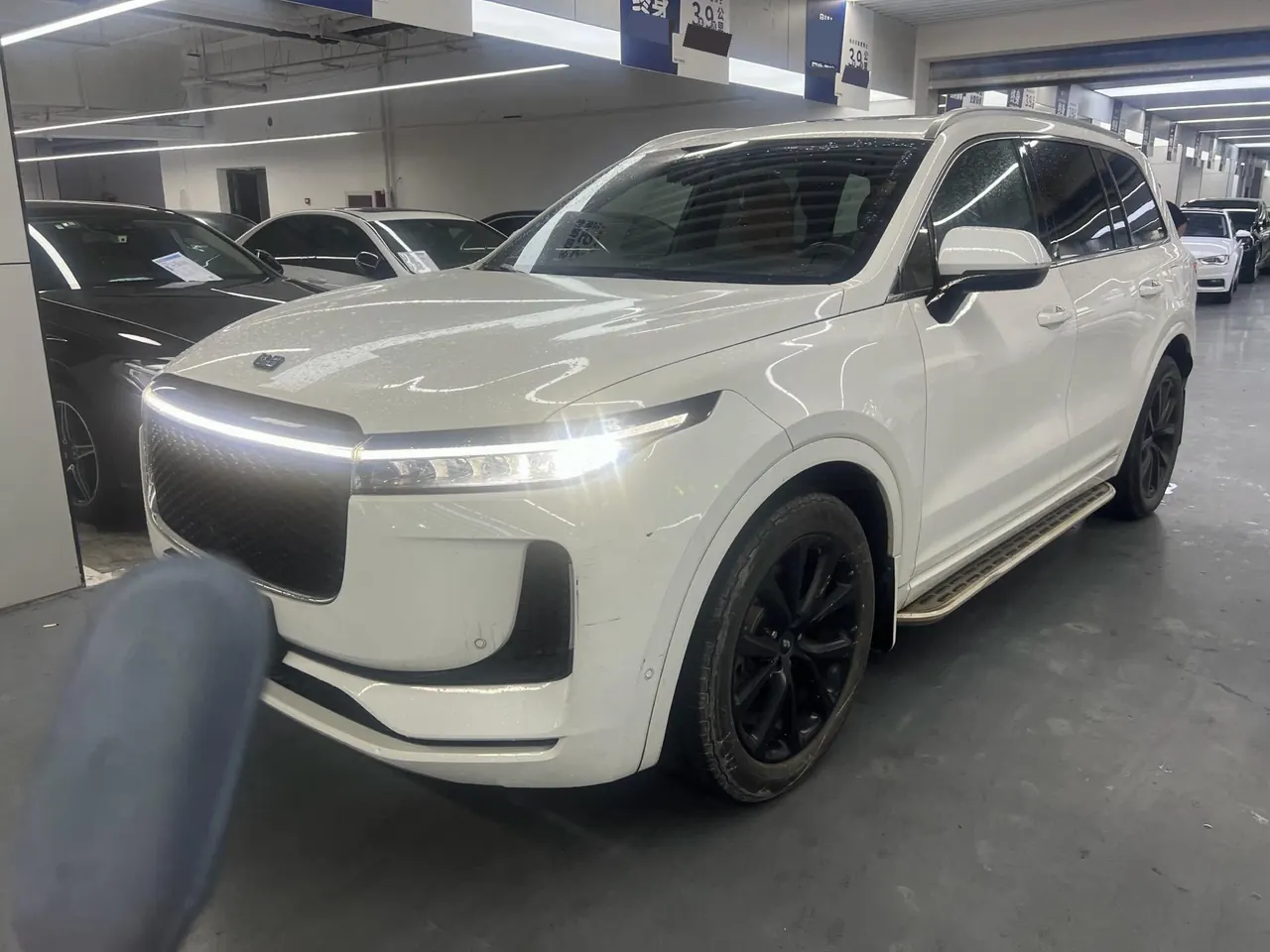 Открыть галерею: Li 2020 ONE 1.2T extended range 6-seat automatic gear