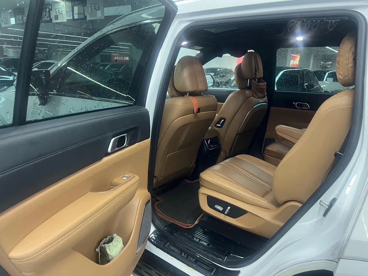 Li 2020 ONE 1.2T extended range 6-seat automatic gear 3