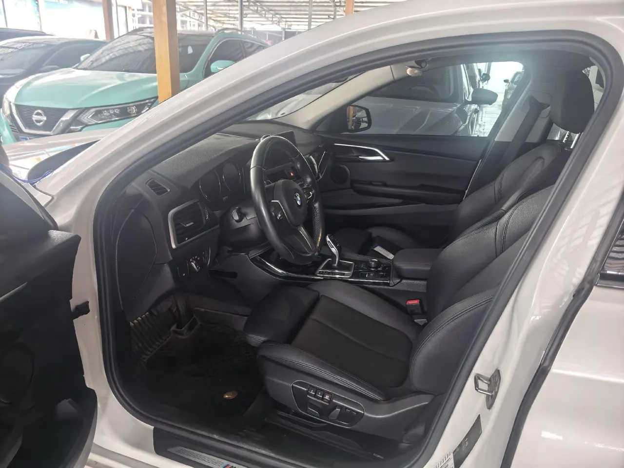 BMW 1 Series 2020 125i 2.0T Leading M Sports Suit Automatic Gear 2