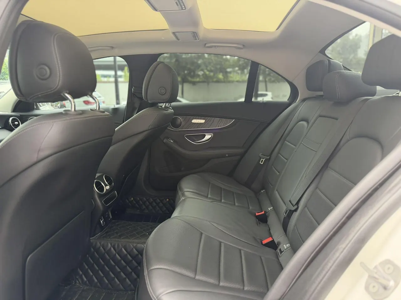 Mercedes Benz Class C 2020 C 260 L 48V 1.5T Sports Edition Automatic Gear 4