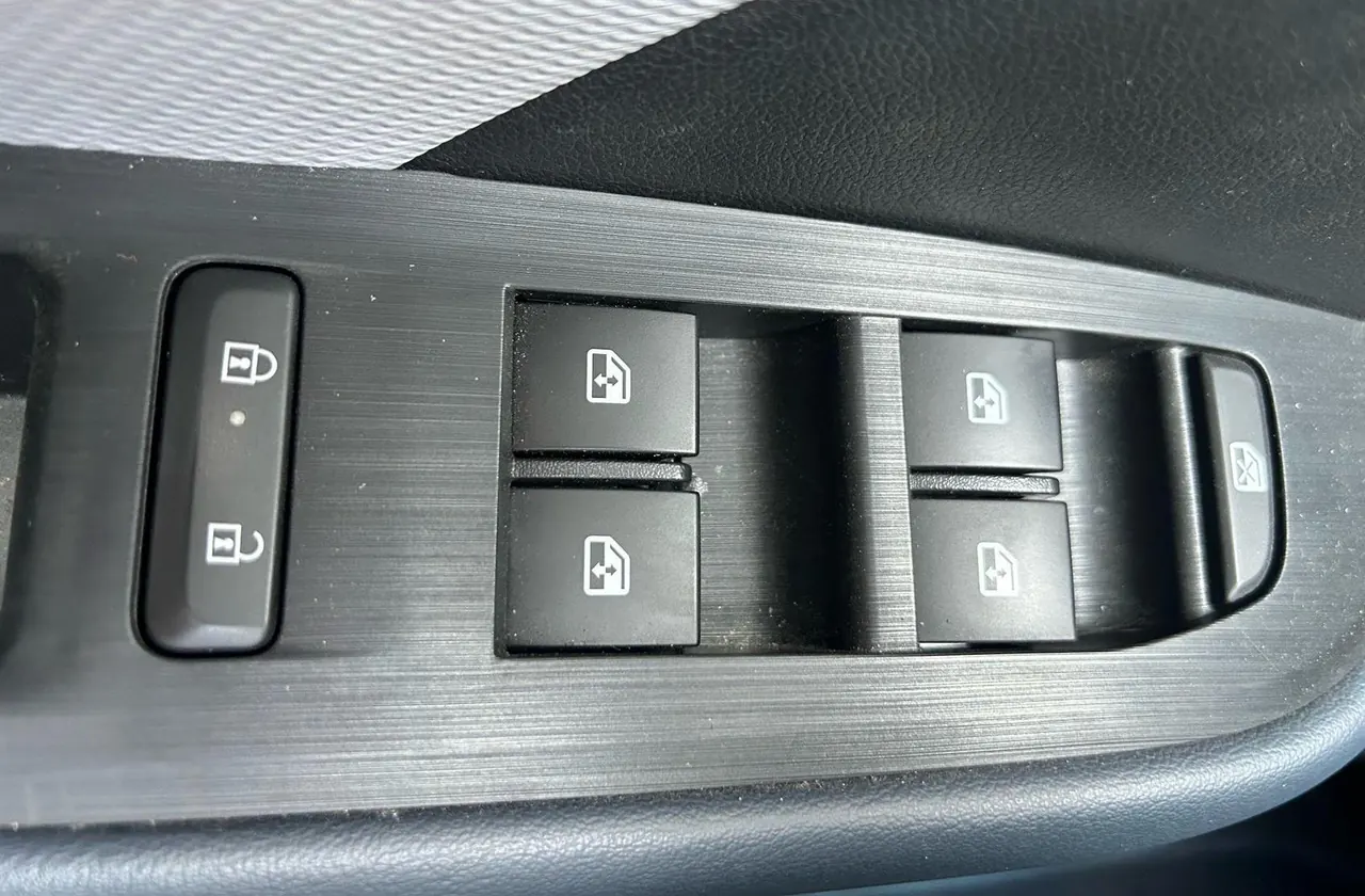 Chevrolet 2023 Cruze 1.5 Pleasant Edition Automatic Gear 12