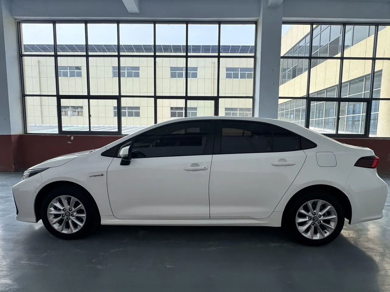 Toyota 2021 Corolla Double Engine 1.8 Stepless Elite Automatic Gear 3
