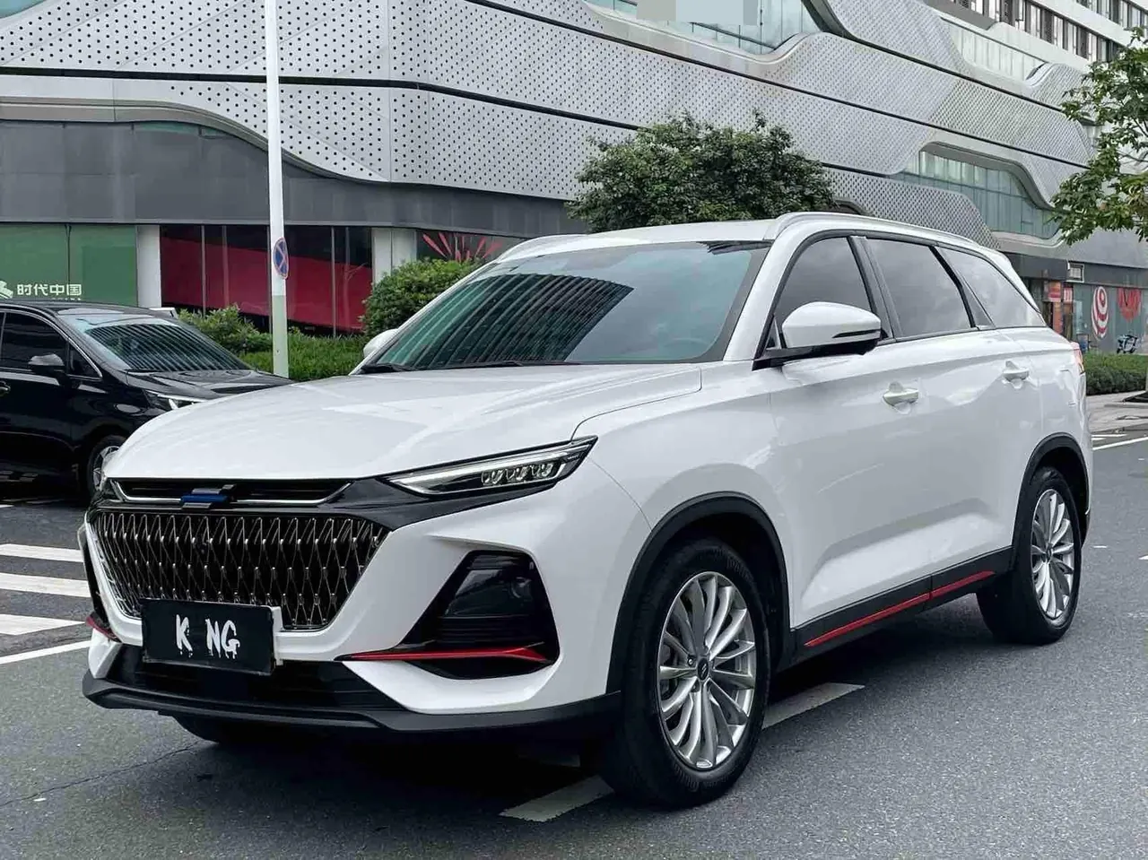 Open image lightbox: ChangAn Oshan Auchan X7 2021 X7 1.5T Luxury Automatic Gear