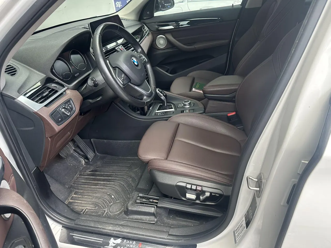 BMW 2021 X1 sDrive20Li 1.5T fashion automatic gear 2