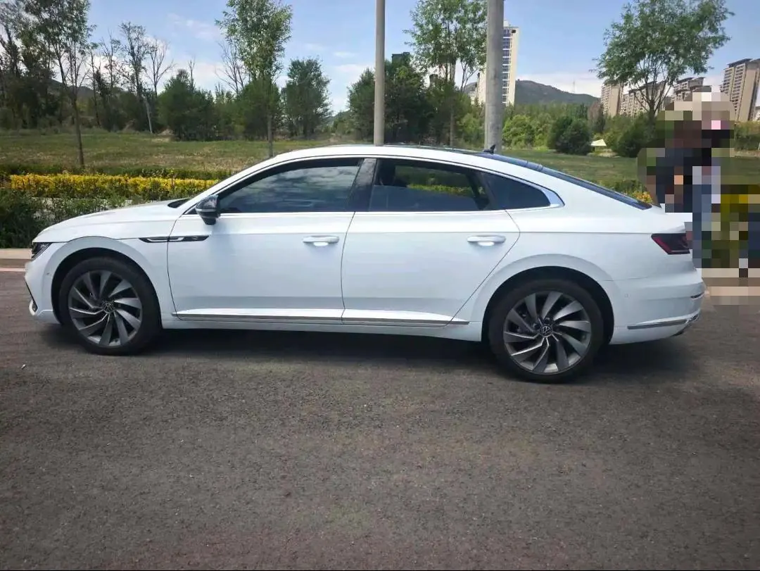 Volkswagen 2026 CC 2.0TSI 380TSI eye-catching 30 million selected automatic gear - View 1