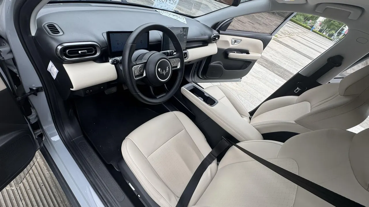 WuLing 2024 Plantronics PLUS 510km Flagship Automatic Gear 7