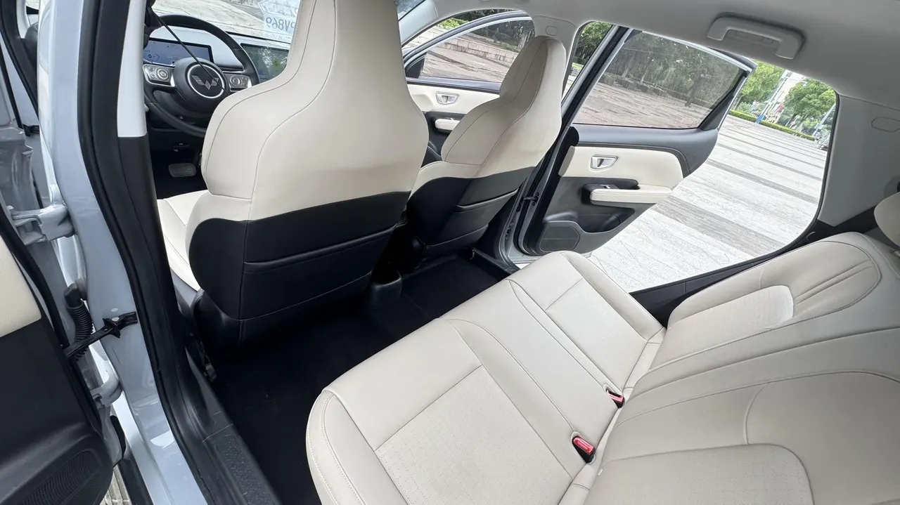 WuLing 2024 Plantronics PLUS 510km Flagship Automatic Gear 8