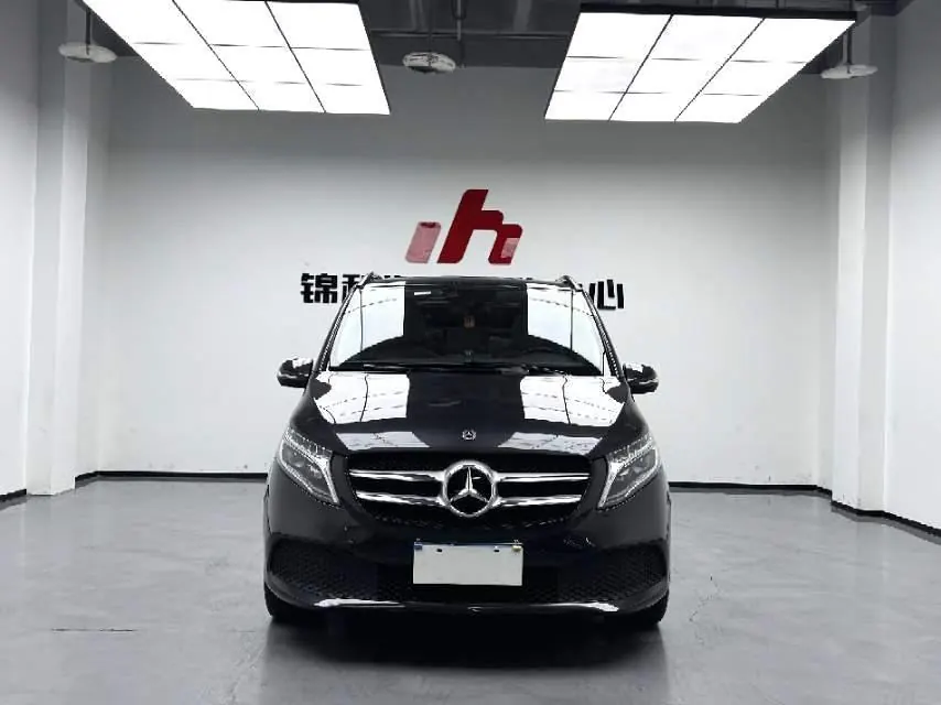 Mercedes Benz Class V 2020V 260 2.0T Pilot Edition Automatic Gear 2