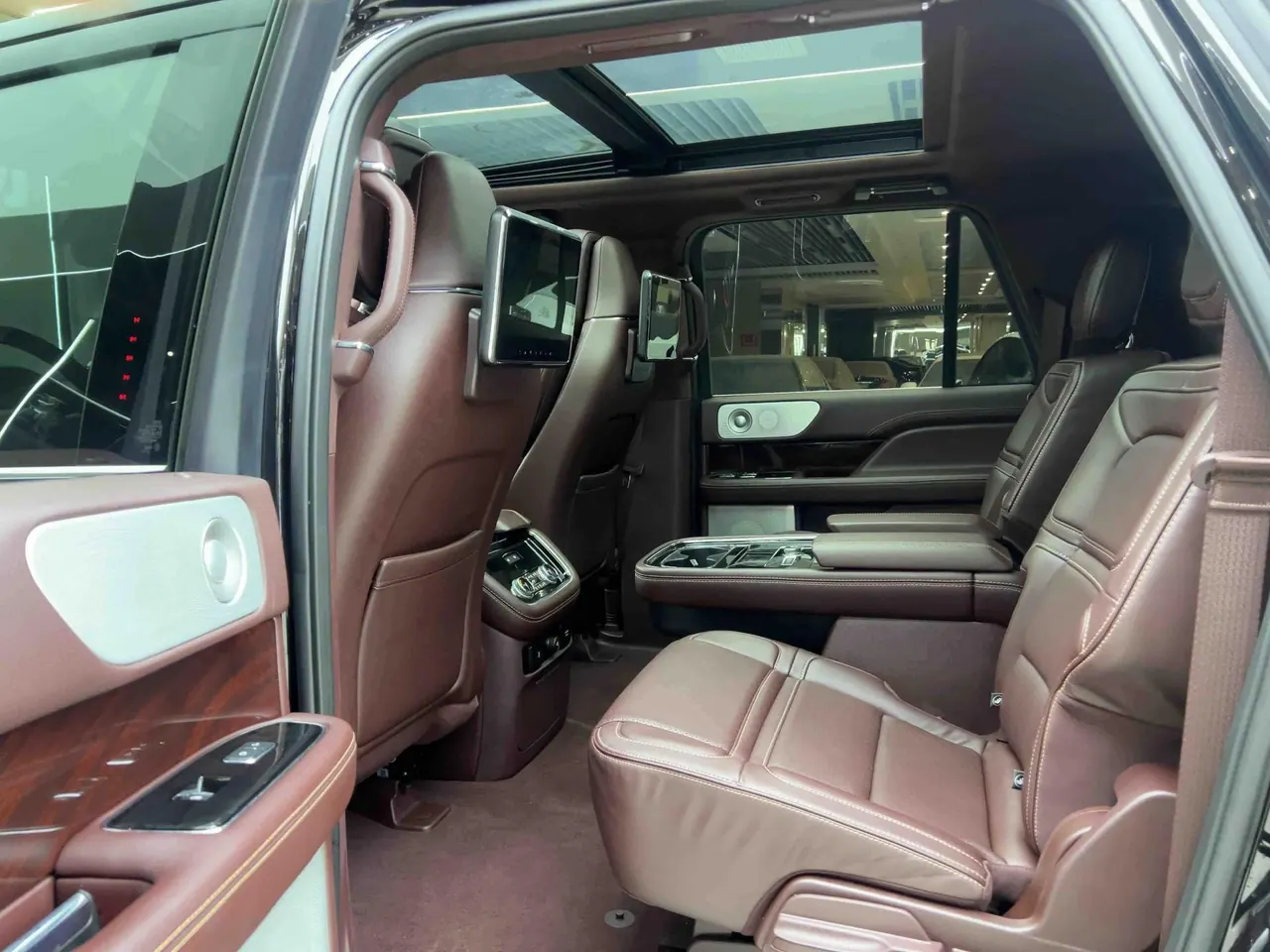 Lincoln Navigator (Imported) 2020 Navigator 3.5T L Long Axis Presidential Edition Automatic Gear 4