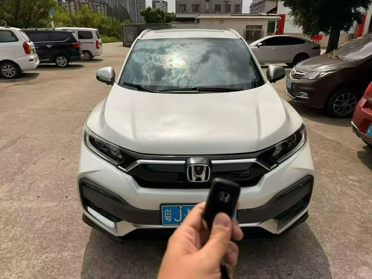 Honda 2021 XR-V 1.5T Stepless 220TURBO Comfort Edition Automatic Gear 2