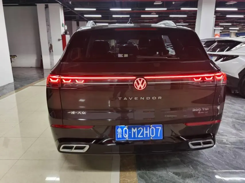 Volkswagen 2024 model tour R-Line 2.0TSI 380TSI four-wheel drive parade version automatic gear 7