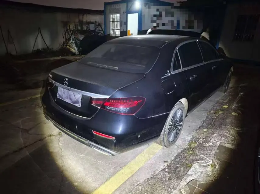 Mercedes Benz E Class 2021 E 300 L 2.0T Luxury Automatic Gear - View 1