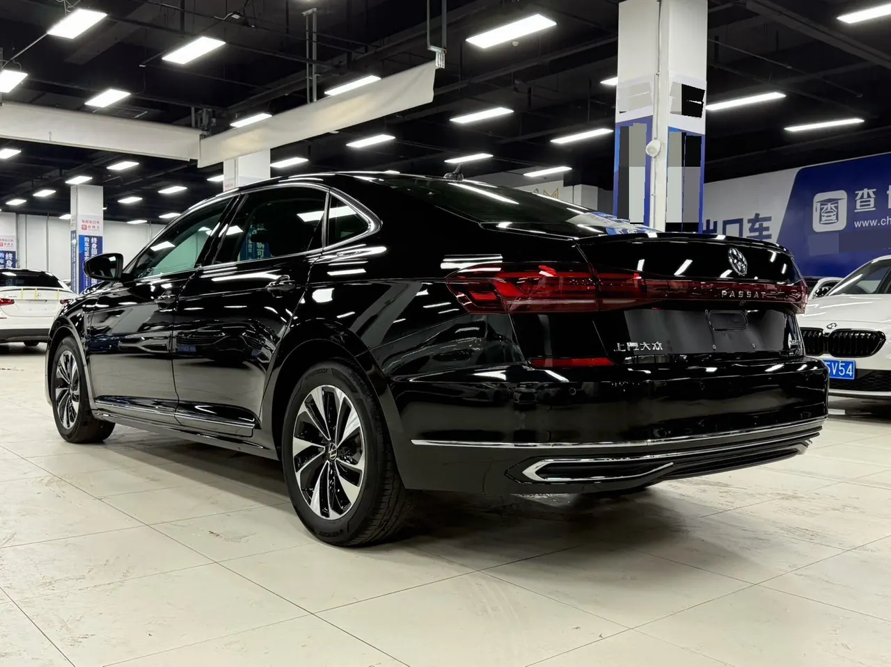 Volkswagen 2023 Passat 2.0TSI 330TSI Star Elite Edition (Modified) Automatic Gear 5