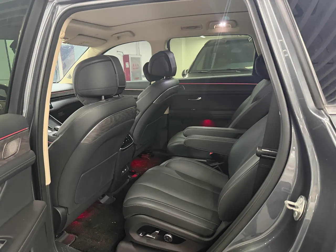 AITO 2022 AITO M7 4WD Deluxe Edition Automatic Gear 3