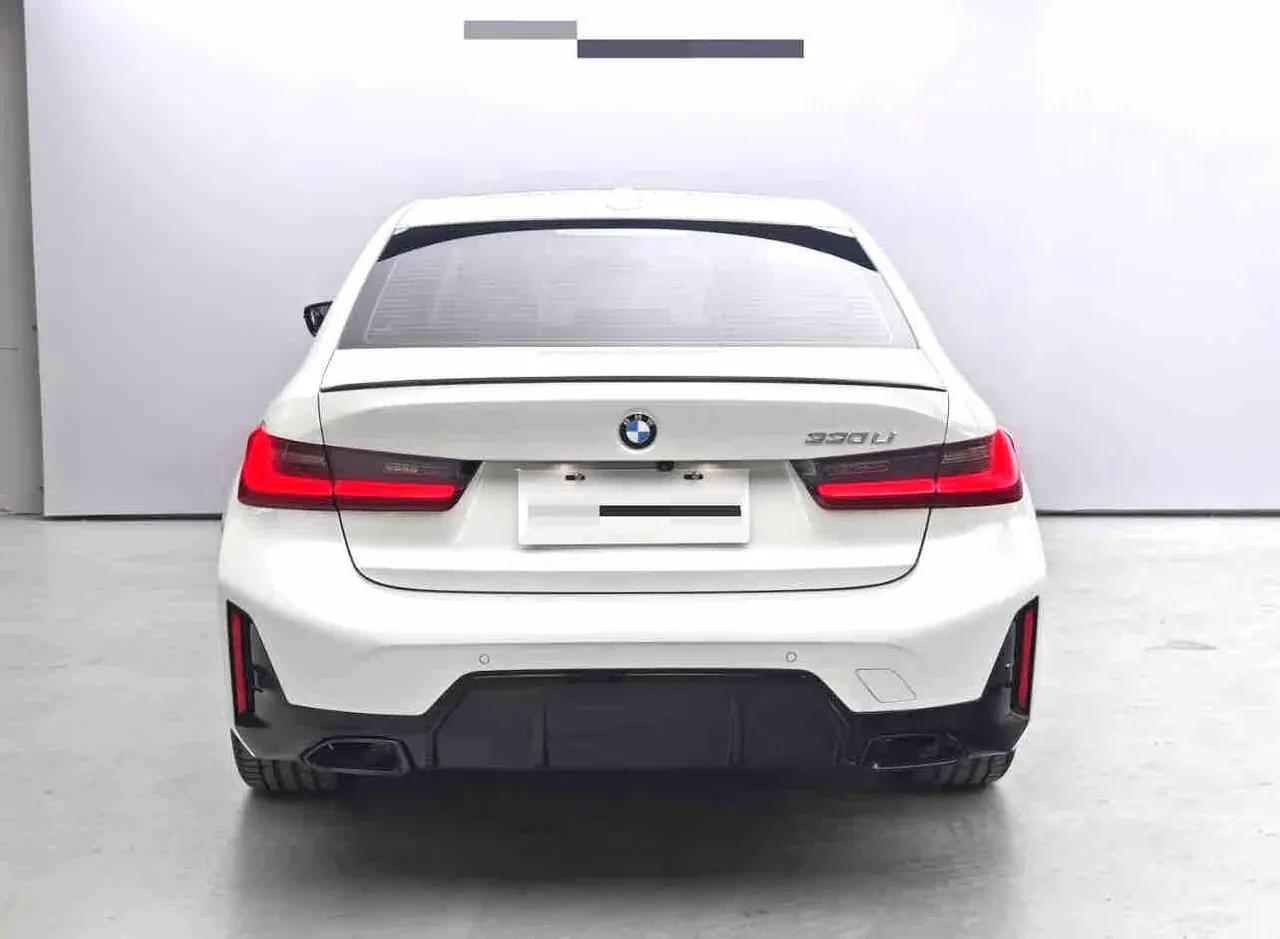 BMW 3 Series 2026 330Li 2.0T M Sports Obsidian Night Suit Automatic Gear 3