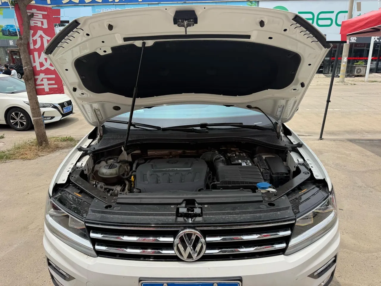 Volkswagen 2020 Tiguan L 2.0TSI 330TSI Two-Drive Smart Deluxe Automatic Gear 8