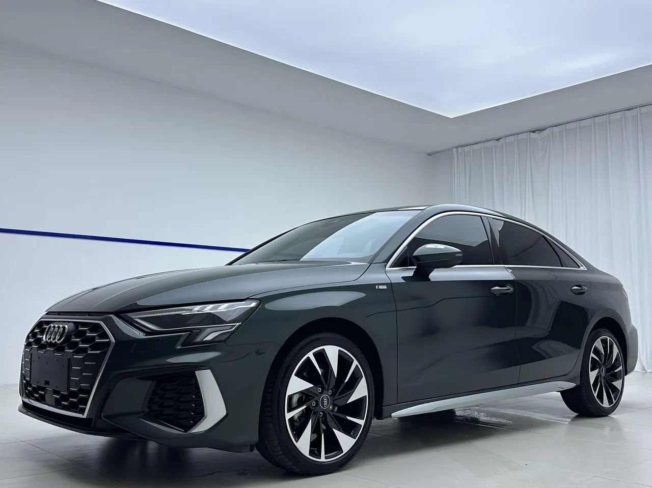 Open image lightbox: Audi 2022 A3L Limousine 1.4TFSI 35TFSI Fashion Sports Automatic
