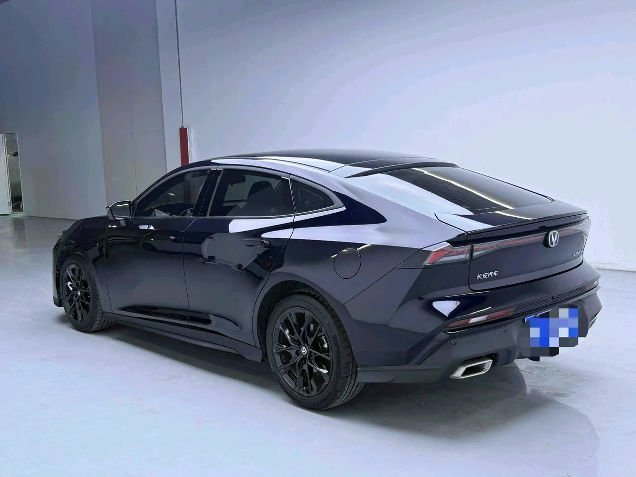 ChangAn 2024 UNI-V 1.5T exclusive automatic gear 4