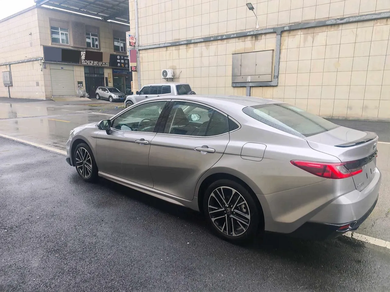 Toyota 2026 Camry Double Engine 2.0HSE Stepless Sports Lite Edition Automatic Gear 4