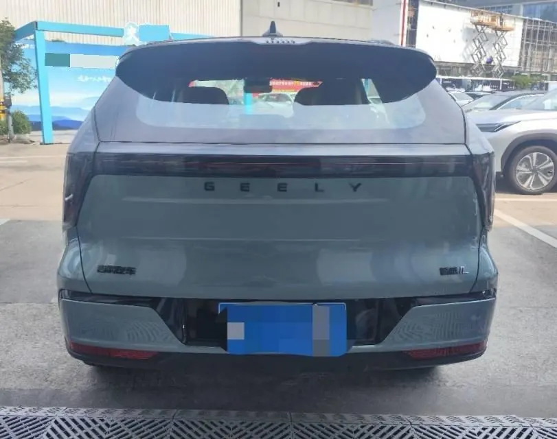 Geely 2025 Boyue L 1.5TD Splendid Automatic Gear 4