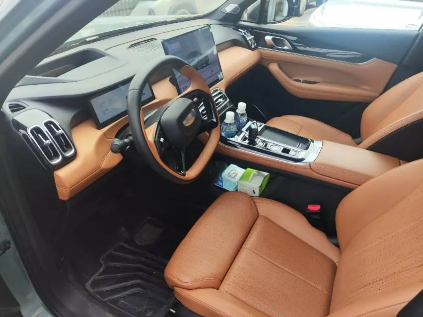 Geely 2025 Boyue L 1.5TD Splendid Automatic Gear 5